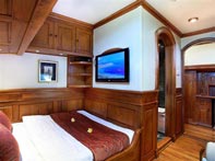 Adelaar Stateroom