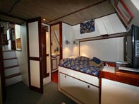 Ocean Hunter I Double Cabin