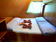 Manta Queen II Double Cabin